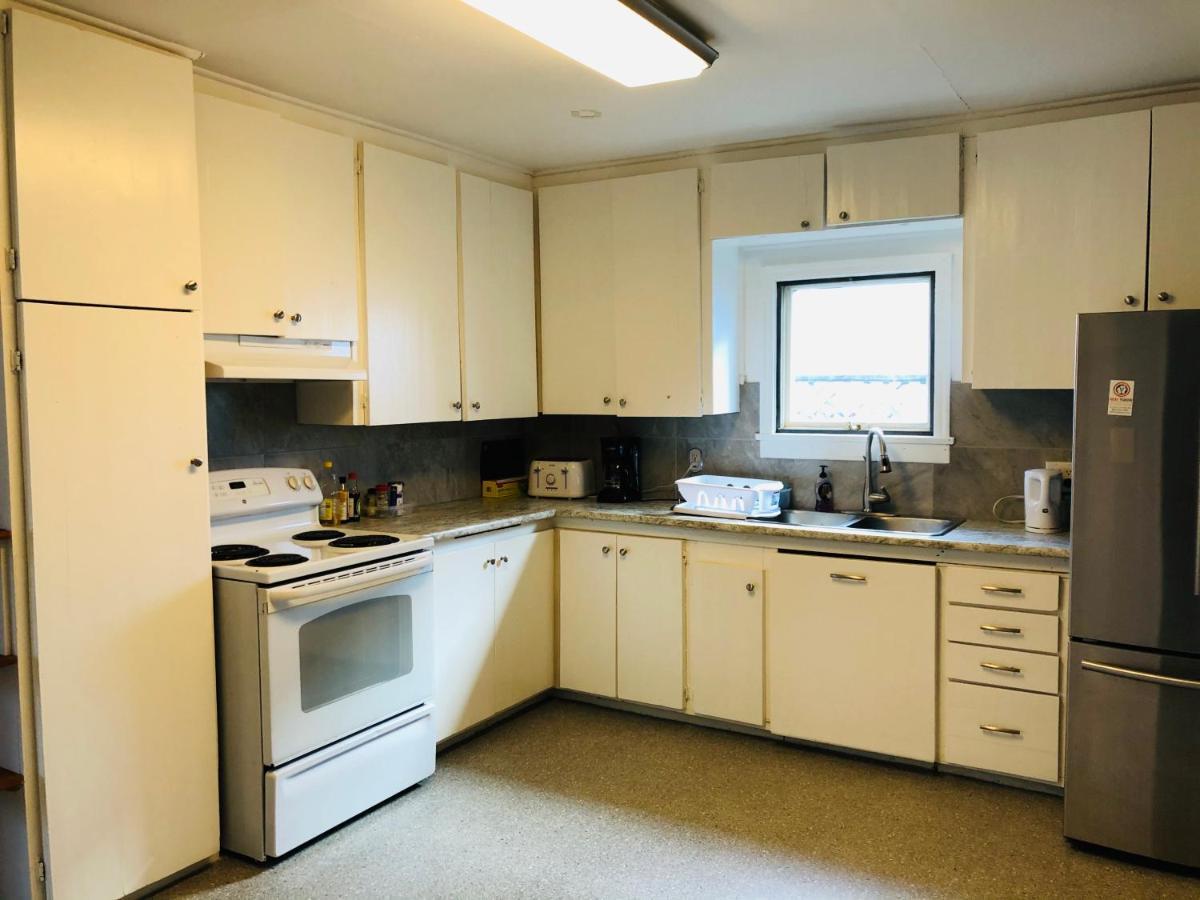 Downtown Whitehorse 2 Bedroom House Exterior photo