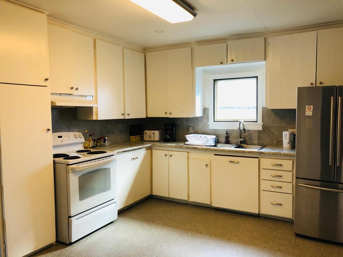 Downtown Whitehorse 2 Bedroom House Exterior photo