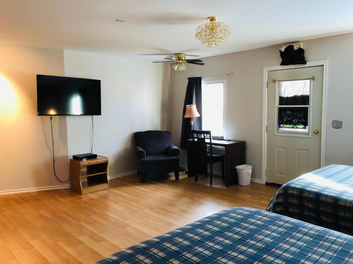 Downtown Whitehorse 2 Bedroom House Exterior photo