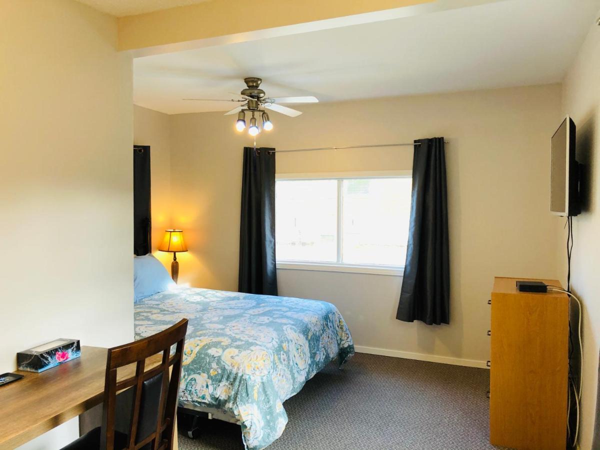 Downtown Whitehorse 2 Bedroom House Exterior photo